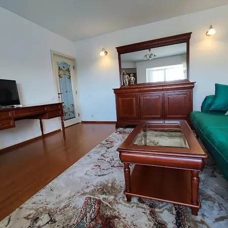 Apartman L'imerald Ultra-central Apartment-artesian Fountains View *